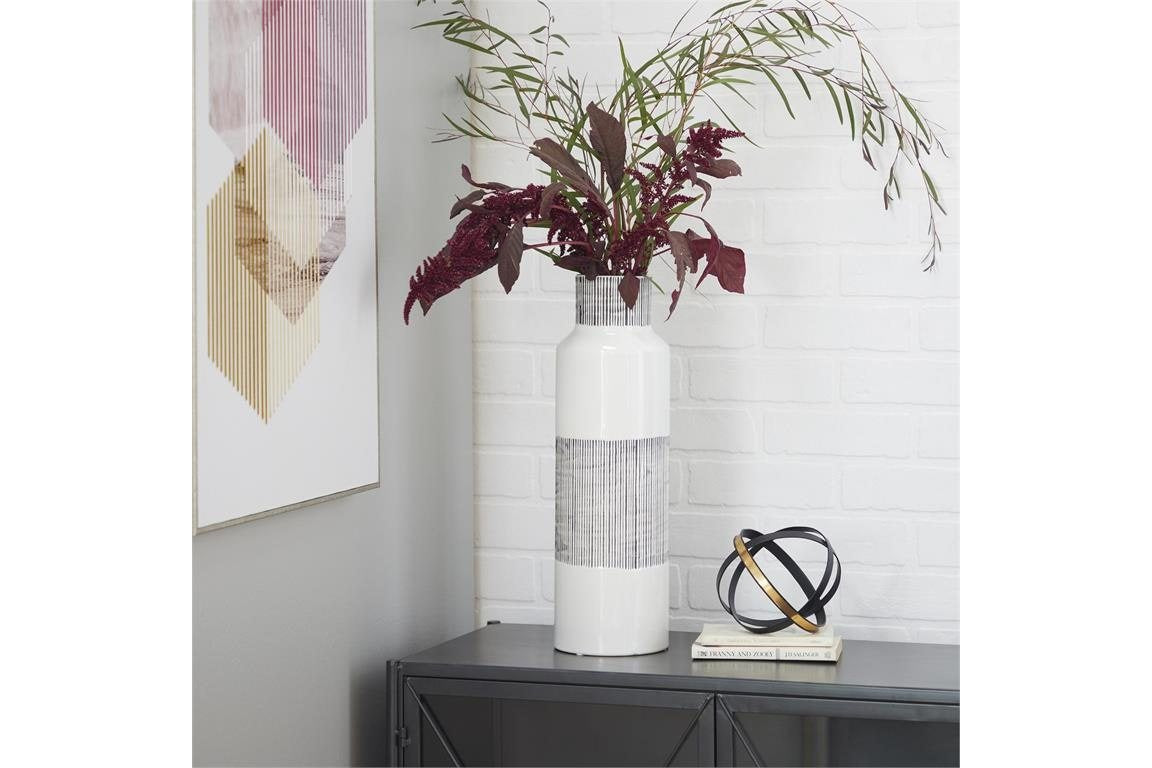 Cosmopolitan Striped Ceramic Short Vase
