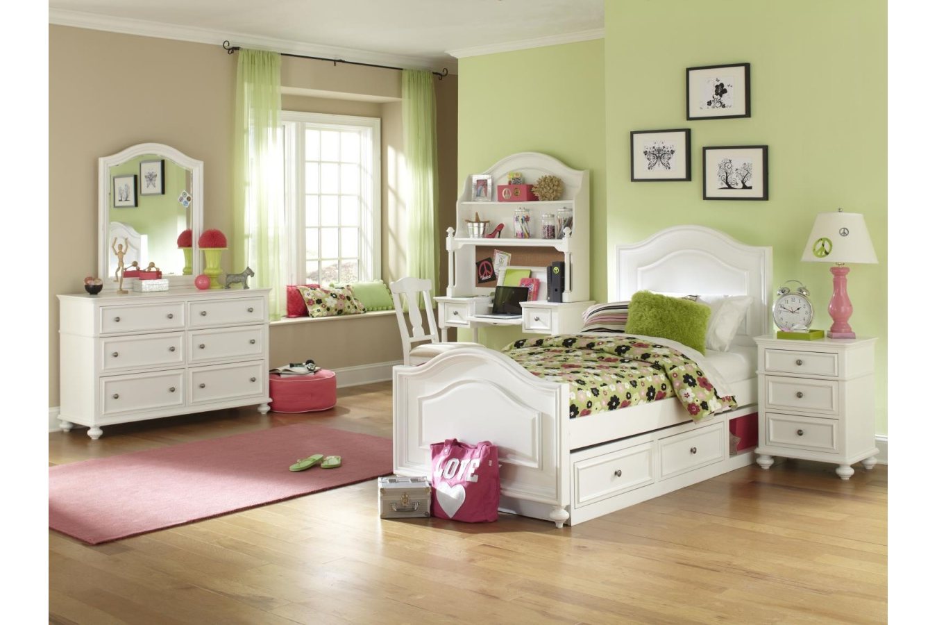 Madison Nightstand