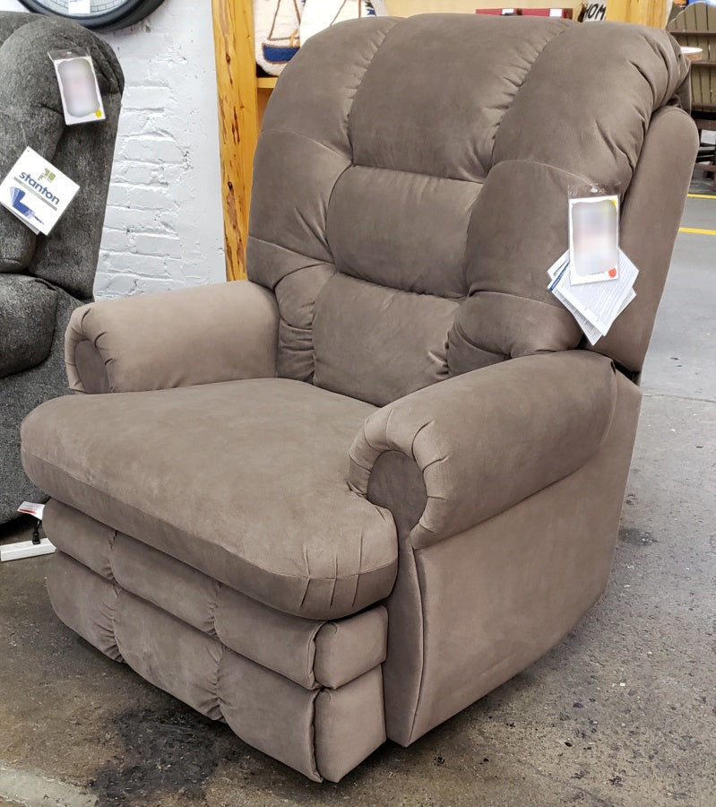 Angled view of the Stanton 882 power headrest and lumbar big mans lift chair in Weekend Walks Mocha fabric.