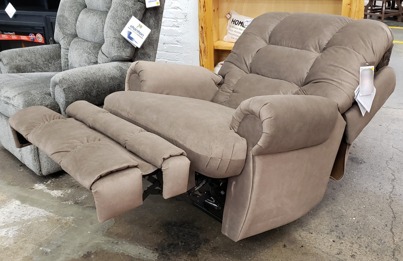 Angled view of the Stanton 882 power headrest and lumbar big mans lift chair in Weekend Walks Mocha fabric in the reclined position.