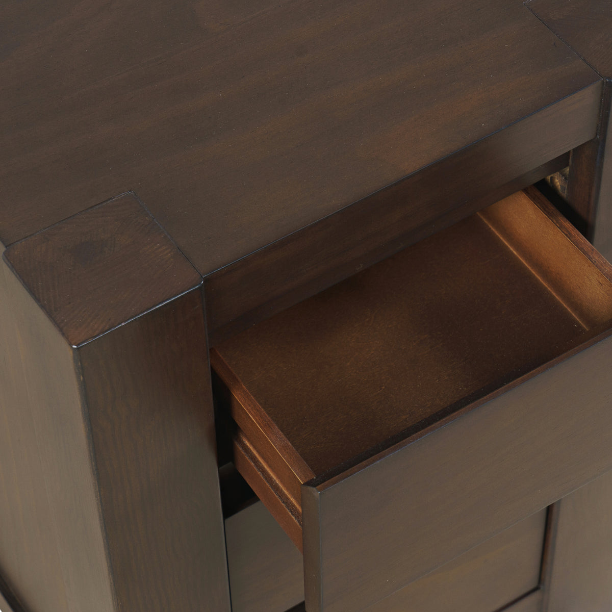Brownstone Chocolate Chairside Chest