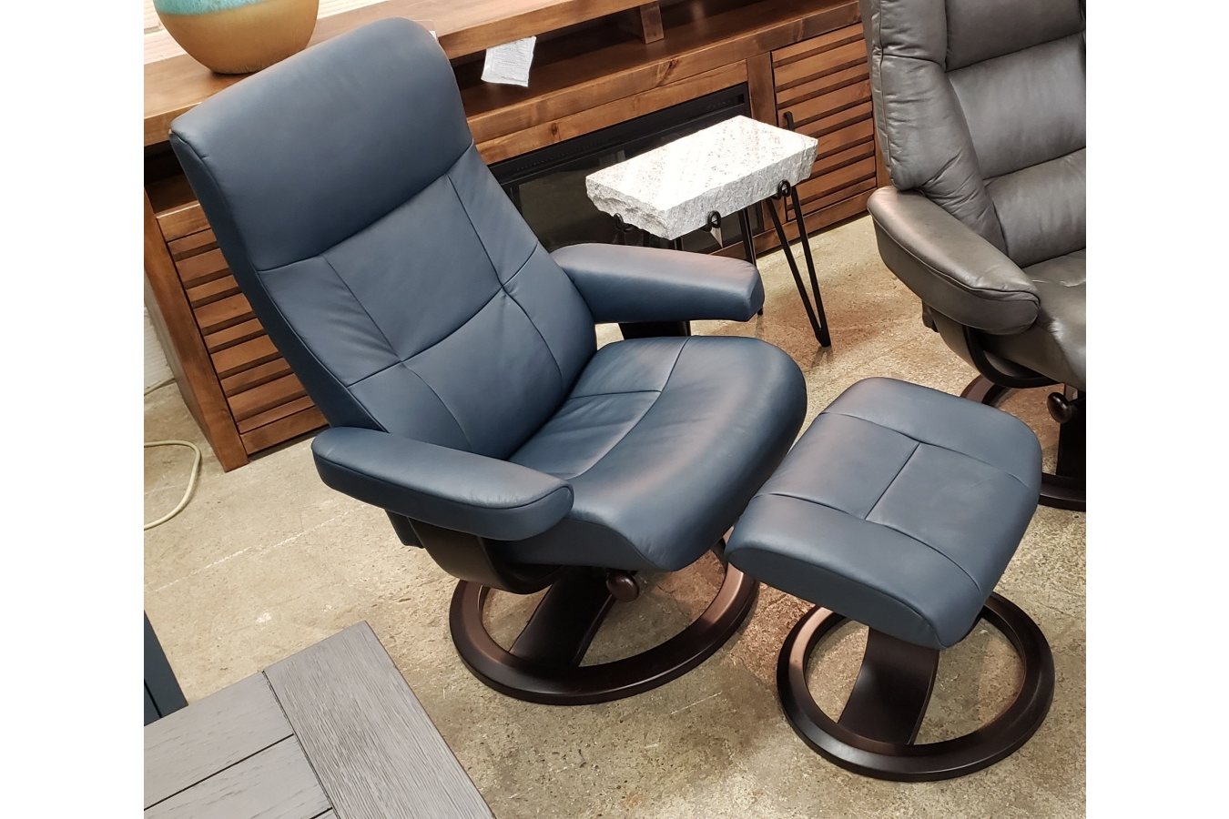 Nordic Pacific Chair with Ottoman
