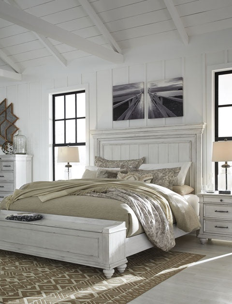 Kanwyn Storage Panel Bed