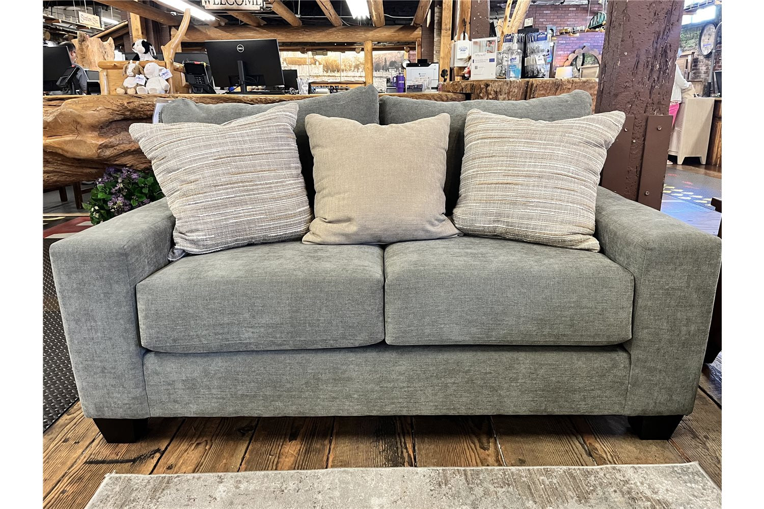 Valderrama Genius Herb Contemporary Loveseat