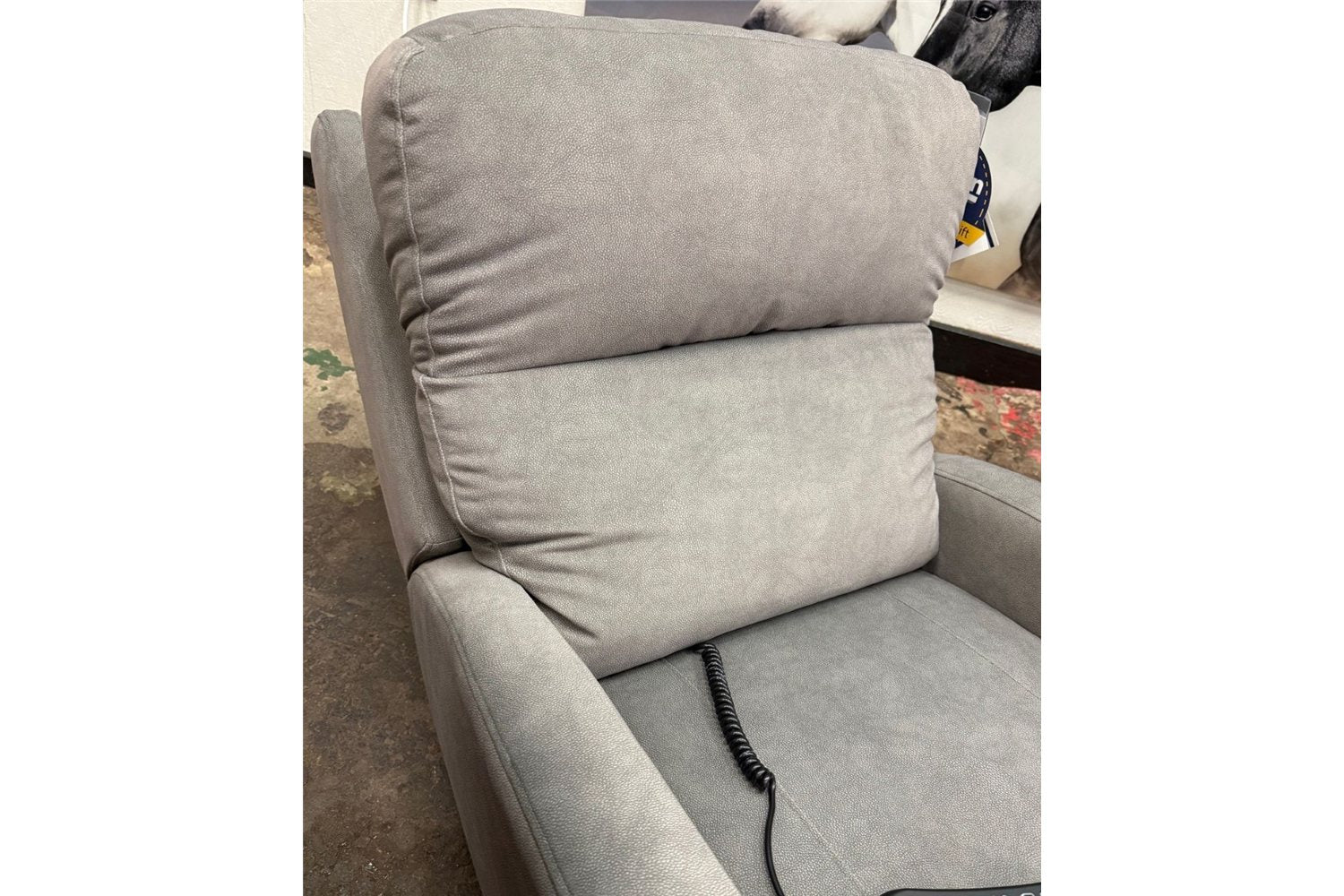 884 Stanton Lift Chair - Weekend Walks Shitake